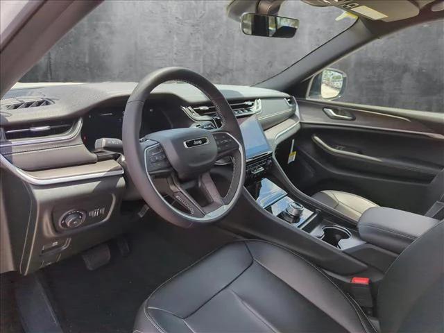 2025 Jeep Grand Cherokee GRAND CHEROKEE L LIMITED 4X2