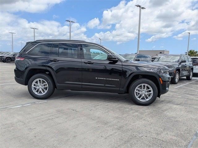 2025 Jeep Grand Cherokee GRAND CHEROKEE LAREDO X 4X2