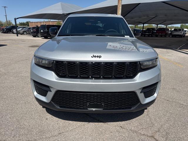 2025 Jeep Grand Cherokee GRAND CHEROKEE ALTITUDE 4X2