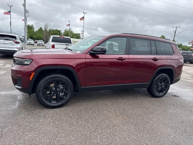 2025 Jeep Grand Cherokee GRAND CHEROKEE L ALTITUDE 4X4