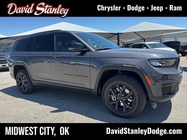 2025 Jeep Grand Cherokee GRAND CHEROKEE L ALTITUDE 4X4