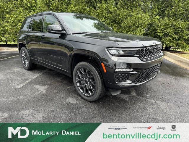 2025 Jeep Grand Cherokee GRAND CHEROKEE SUMMIT RESERVE 4X4