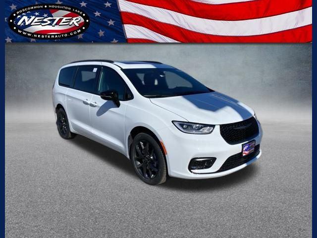 2024 Chrysler Pacifica Touring L AWD