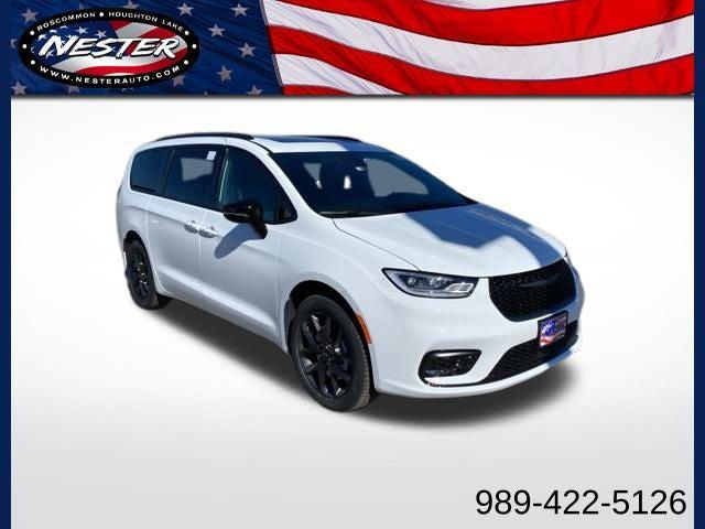 2024 Chrysler Pacifica Touring L AWD