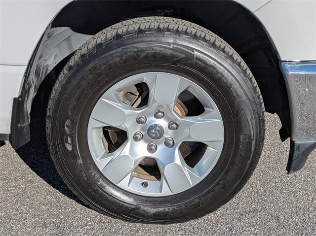 2022 Ram 1500 Big Horn Crew Cab 4x2 5'7" Box