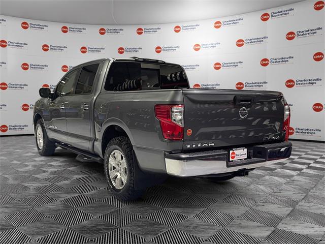 2018 Nissan TITAN SV