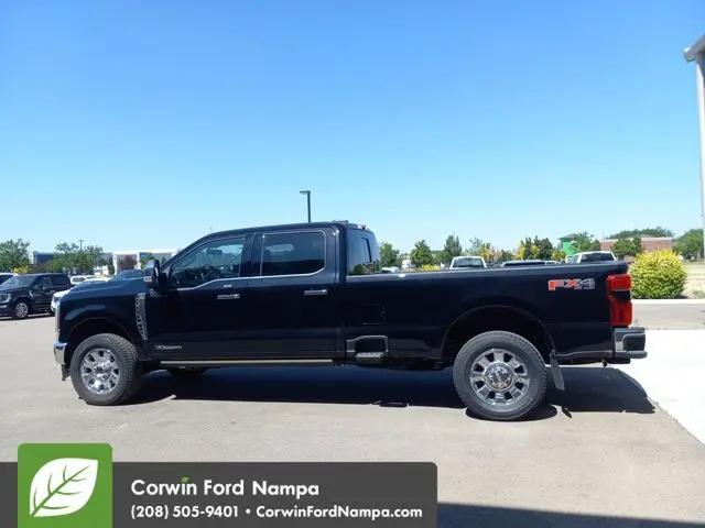 2025 Ford F-350 LARIAT