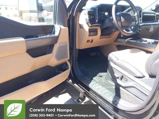 2025 Ford F-350 LARIAT