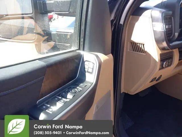2025 Ford F-350 LARIAT
