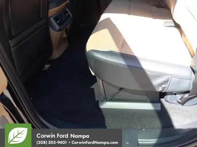 2025 Ford F-350 LARIAT