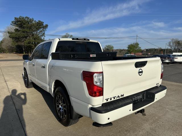 2021 Nissan TITAN Crew Cab SV 4x2