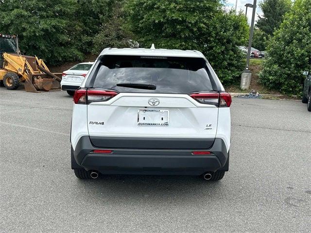 2022 Toyota RAV4 LE