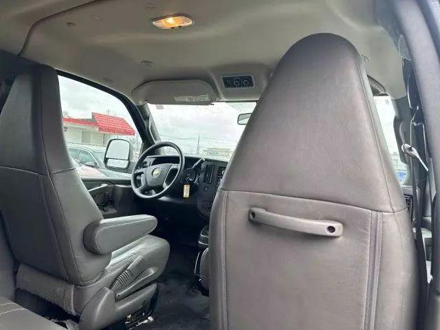 2020 Chevrolet Express Passenger RWD 3500 Extended Wheelbase LS