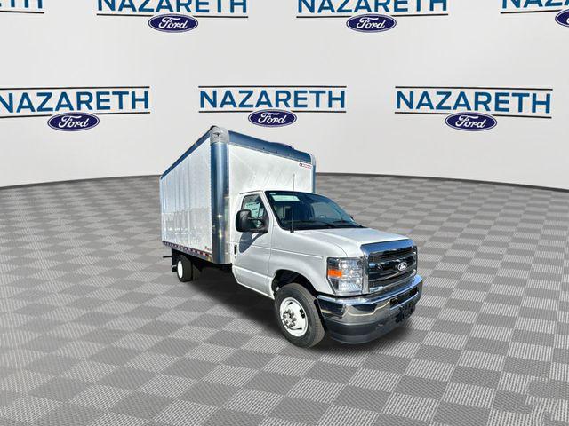 2026 Ford E-350 Cutaway Base