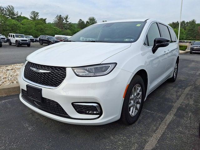 2025 Chrysler Pacifica PACIFICA SELECT