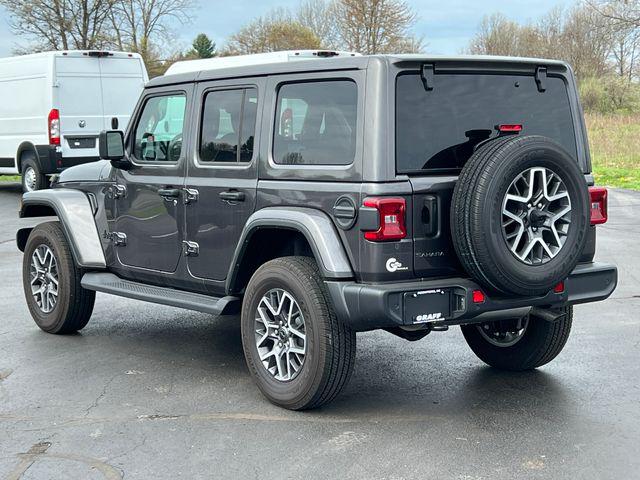 2025 Jeep Wrangler 4-Door Sahara 4x4