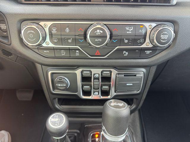 2025 Jeep Wrangler 4-Door Summit 4x4