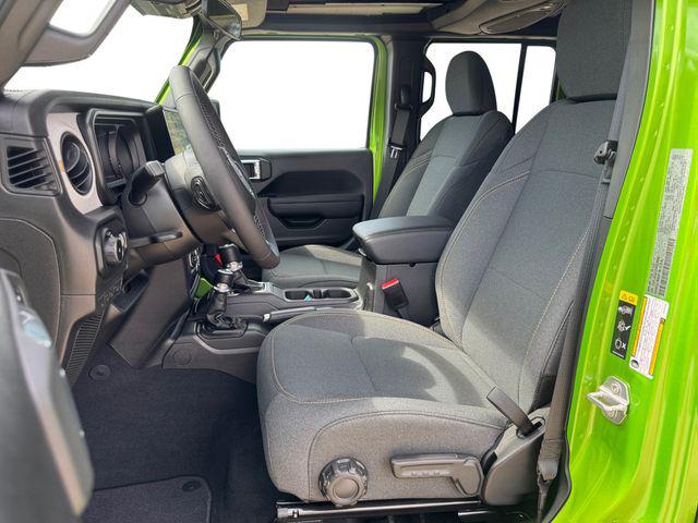 2025 Jeep Wrangler 4-Door Summit 4x4