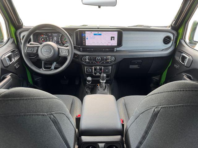 2025 Jeep Wrangler 4-Door Summit 4x4