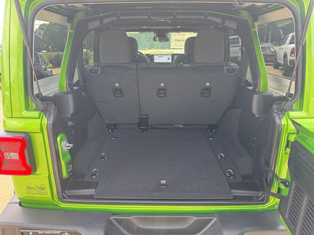 2025 Jeep Wrangler 4-Door Summit 4x4