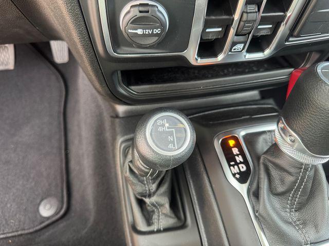 2025 Jeep Wrangler 4-Door Summit 4x4