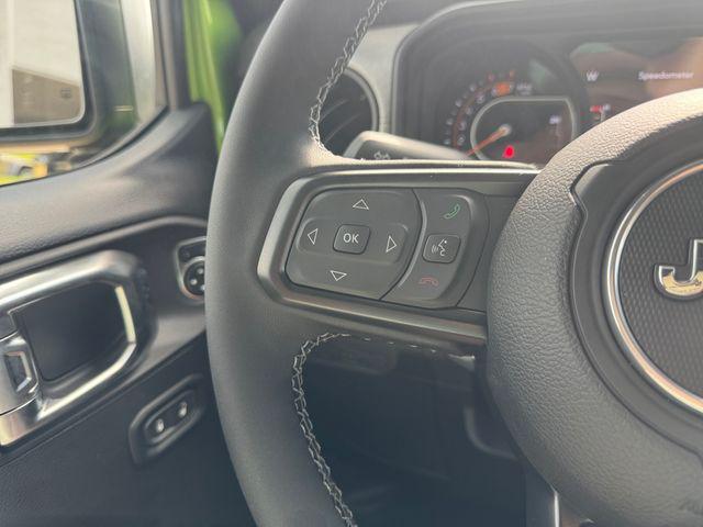2025 Jeep Wrangler 4-Door Summit 4x4