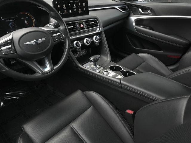 2023 Genesis G70 2.0T RWD