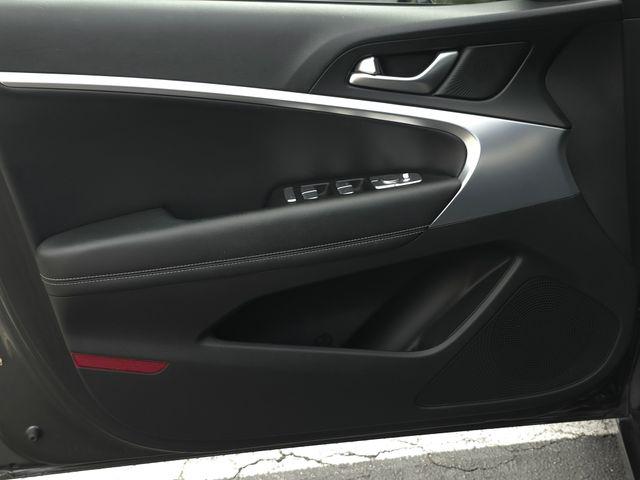 2023 Genesis G70 2.0T RWD
