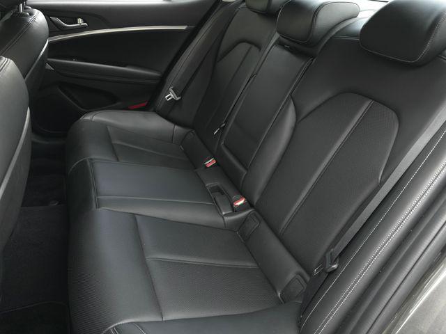 2023 Genesis G70 2.0T RWD