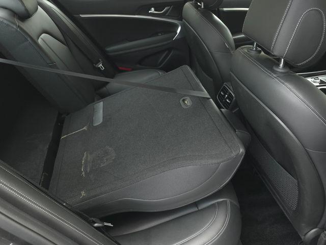 2023 Genesis G70 2.0T RWD
