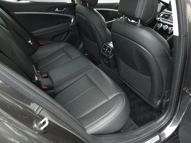2023 Genesis G70 2.0T RWD