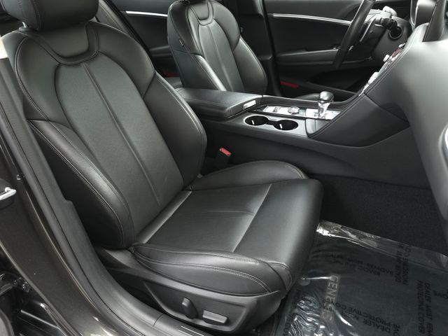 2023 Genesis G70 2.0T RWD