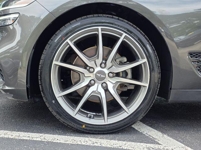 2023 Genesis G70 2.0T RWD