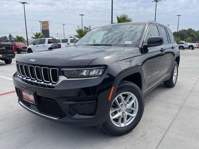 2025 Jeep Grand Cherokee GRAND CHEROKEE LAREDO X 4X2
