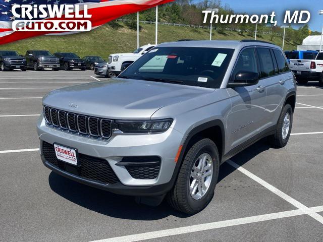 2025 Jeep Grand Cherokee GRAND CHEROKEE LAREDO 4X4