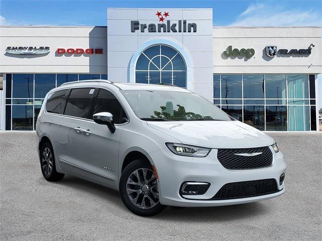 2025 Chrysler Pacifica Hybrid PACIFICA PLUG-IN HYBRID PINNACLE