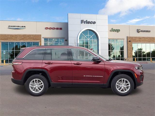 2025 Jeep Grand Cherokee GRAND CHEROKEE LAREDO X 4X4