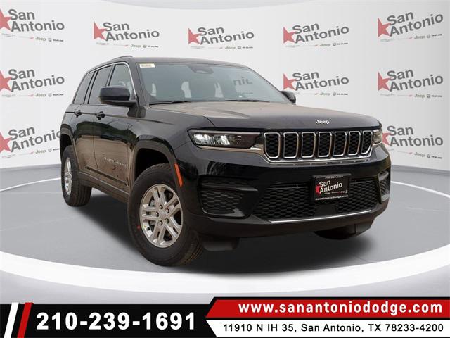 2025 Jeep Grand Cherokee GRAND CHEROKEE LAREDO 4X2