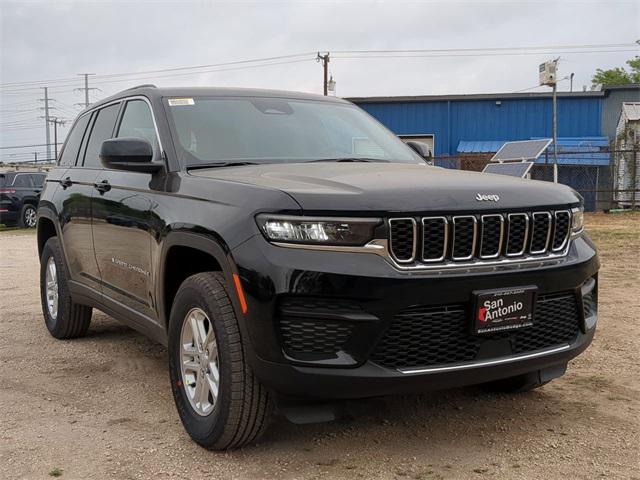 2025 Jeep Grand Cherokee GRAND CHEROKEE LAREDO 4X2