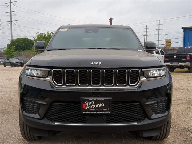 2025 Jeep Grand Cherokee GRAND CHEROKEE LAREDO 4X2