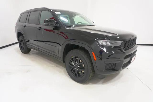 2025 Jeep Grand Cherokee GRAND CHEROKEE L ALTITUDE X 4X4
