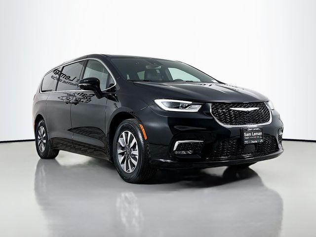 2025 Chrysler Pacifica Hybrid PACIFICA PLUG-IN HYBRID SELECT