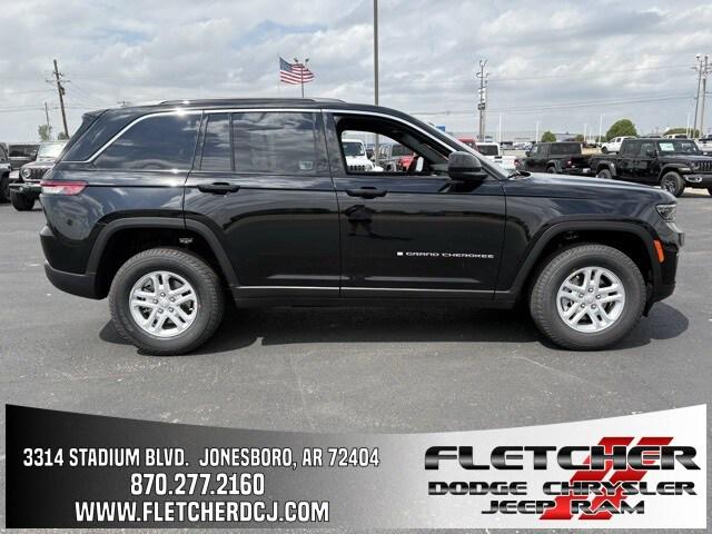 2025 Jeep Grand Cherokee GRAND CHEROKEE LAREDO 4X2