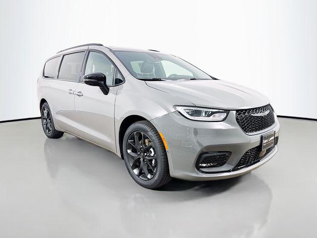 2025 Chrysler Pacifica PACIFICA LIMITED