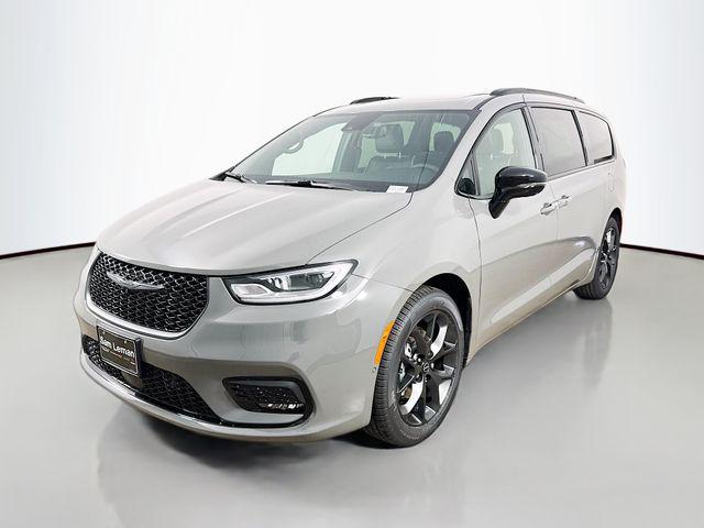 2025 Chrysler Pacifica PACIFICA LIMITED