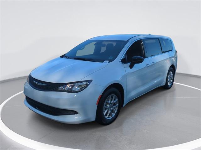 2025 Chrysler Voyager VOYAGER