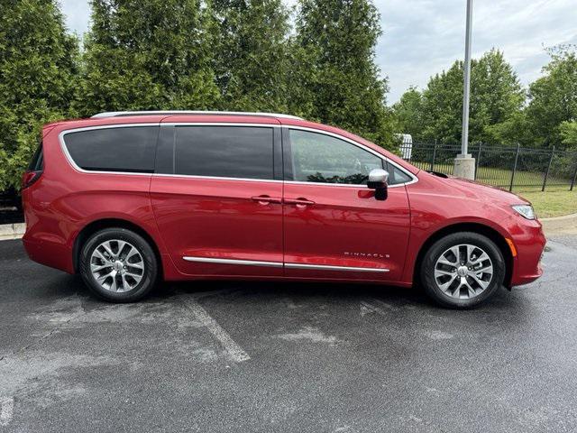 2025 Chrysler Pacifica Hybrid PACIFICA PLUG-IN HYBRID PINNACLE
