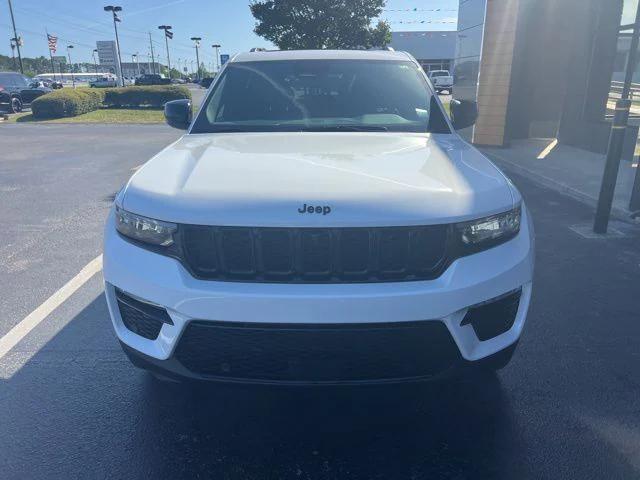 2025 Jeep Grand Cherokee GRAND CHEROKEE LIMITED 4X2 2025 Jeep Grand Cherokee GRAND CHEROKEE LIMITED 4X2