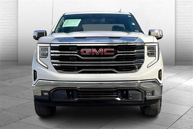 2023 GMC Sierra 1500 4WD Crew Cab Short Box SLT