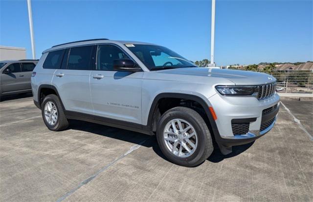 2025 Jeep Grand Cherokee GRAND CHEROKEE LAREDO X 4X2